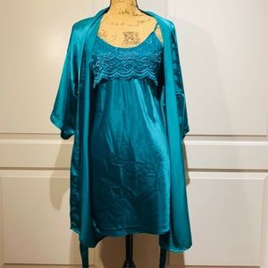 Vintage Private Luxuries Gown & Apostrophe Robe